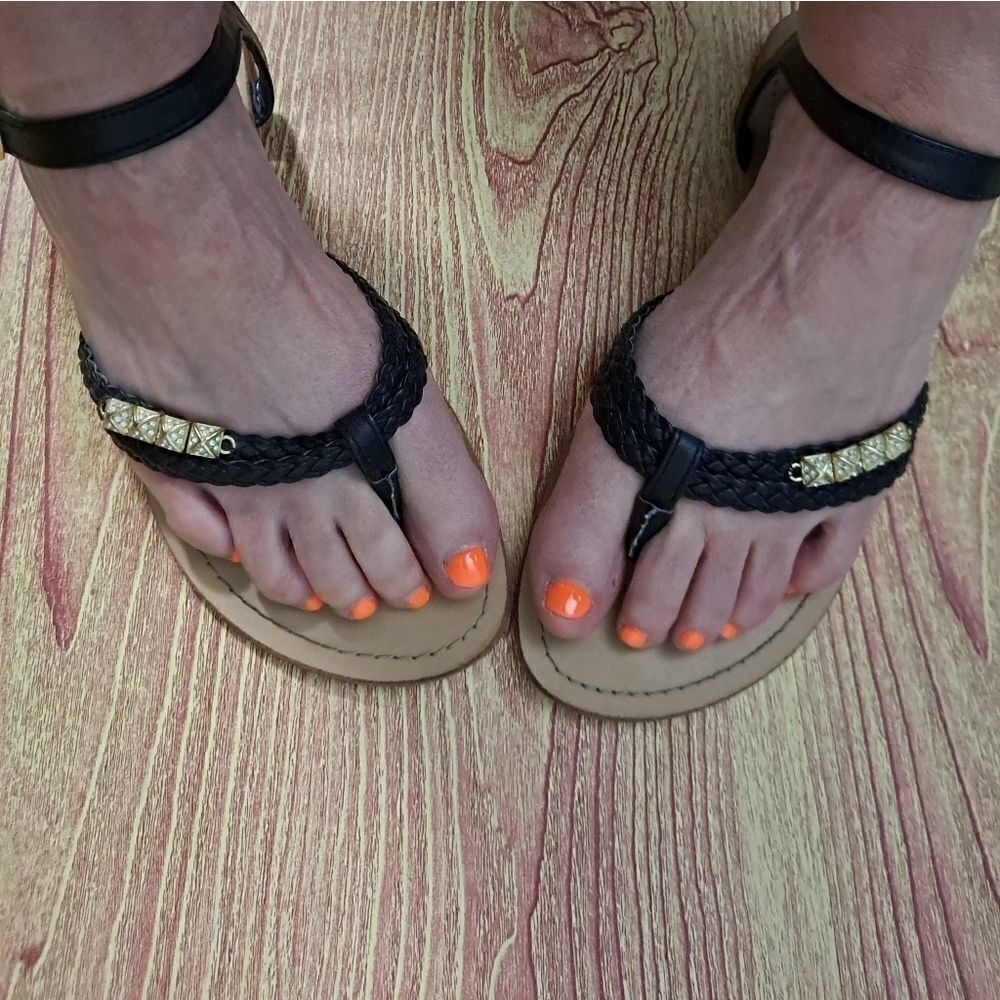 G by GUESS Thong Sandals Black 7 - Picture 6 of 6